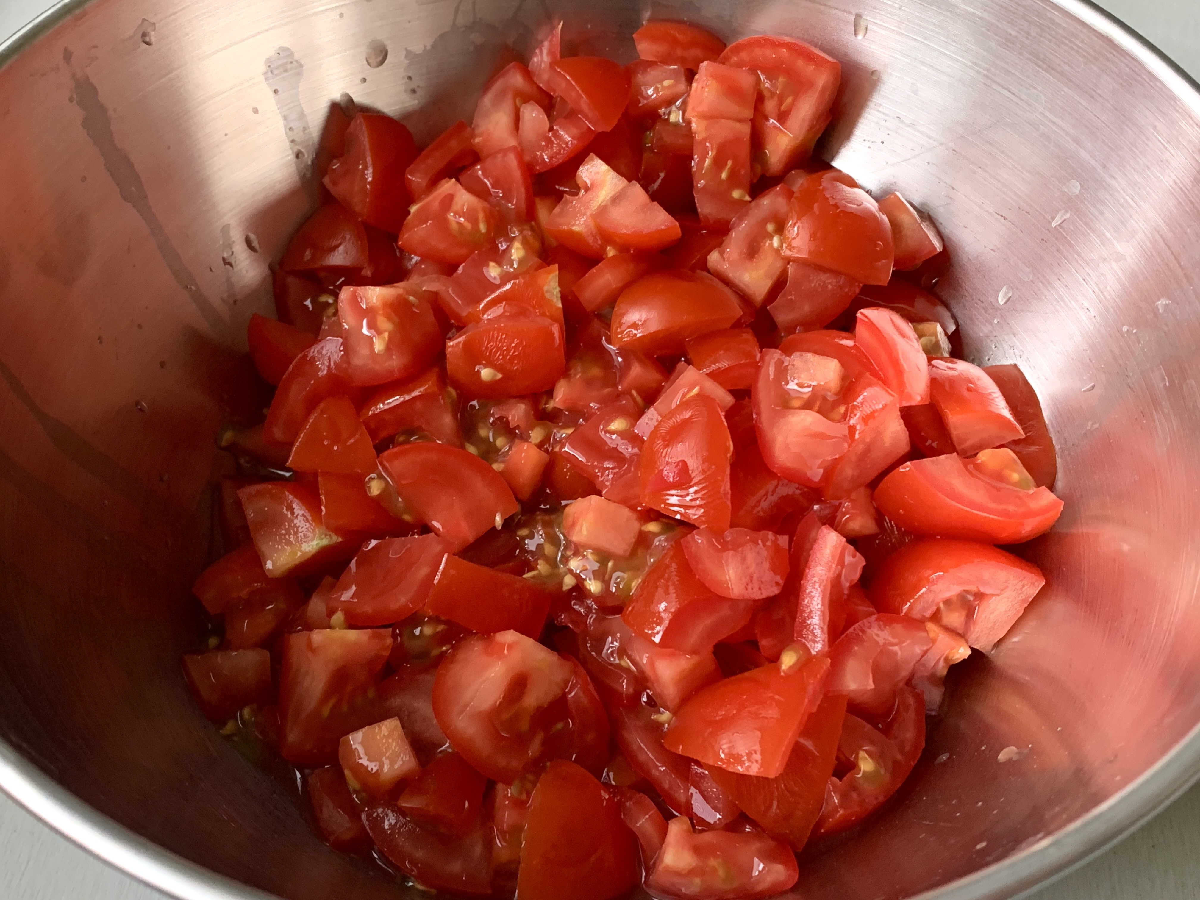 Polévka z čerstvých rajčat recept