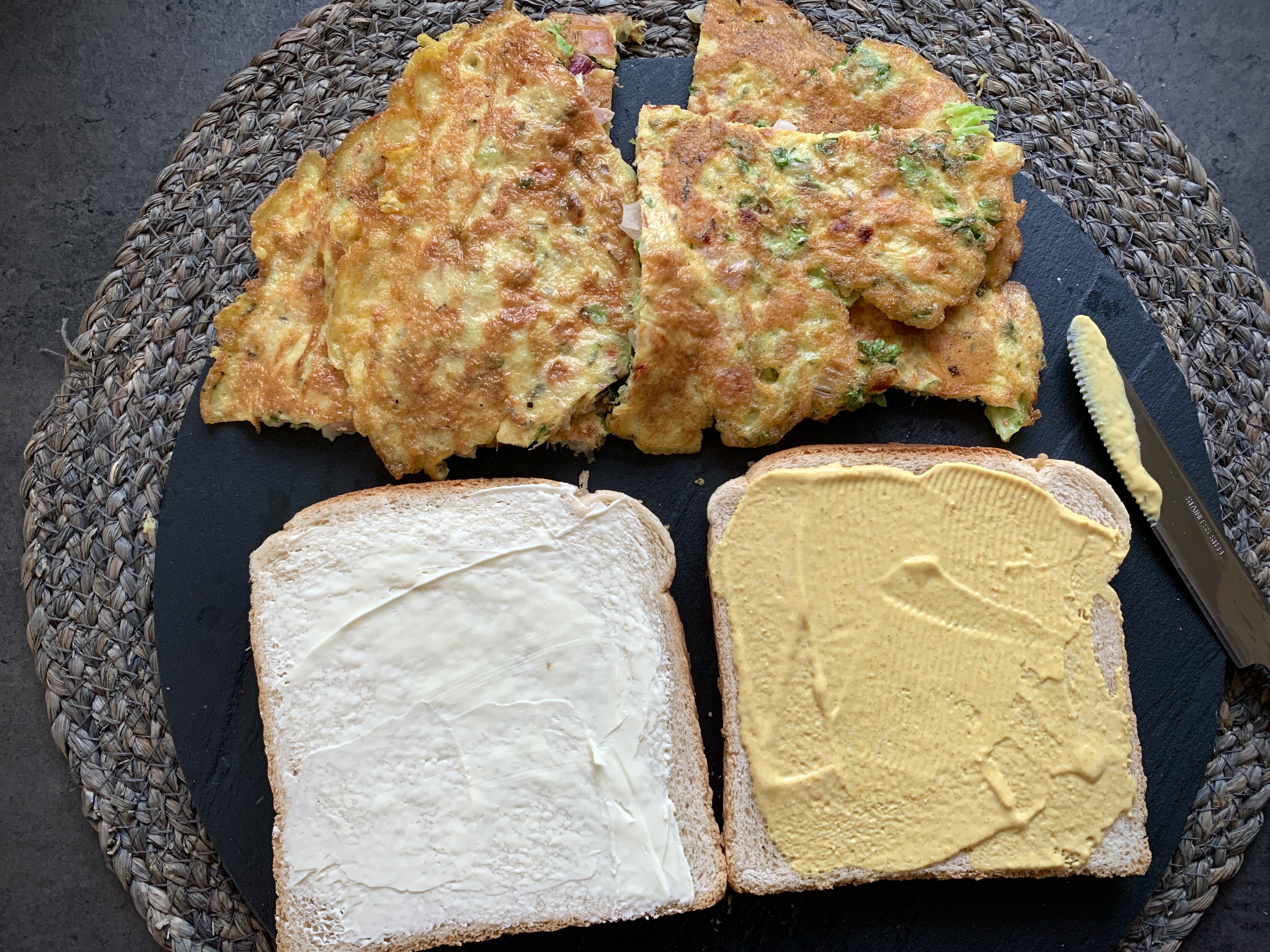 Sandwich s vaječnou omeletou recept