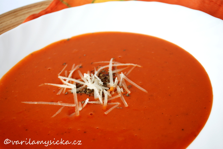 Zdravá rajčatová polévka